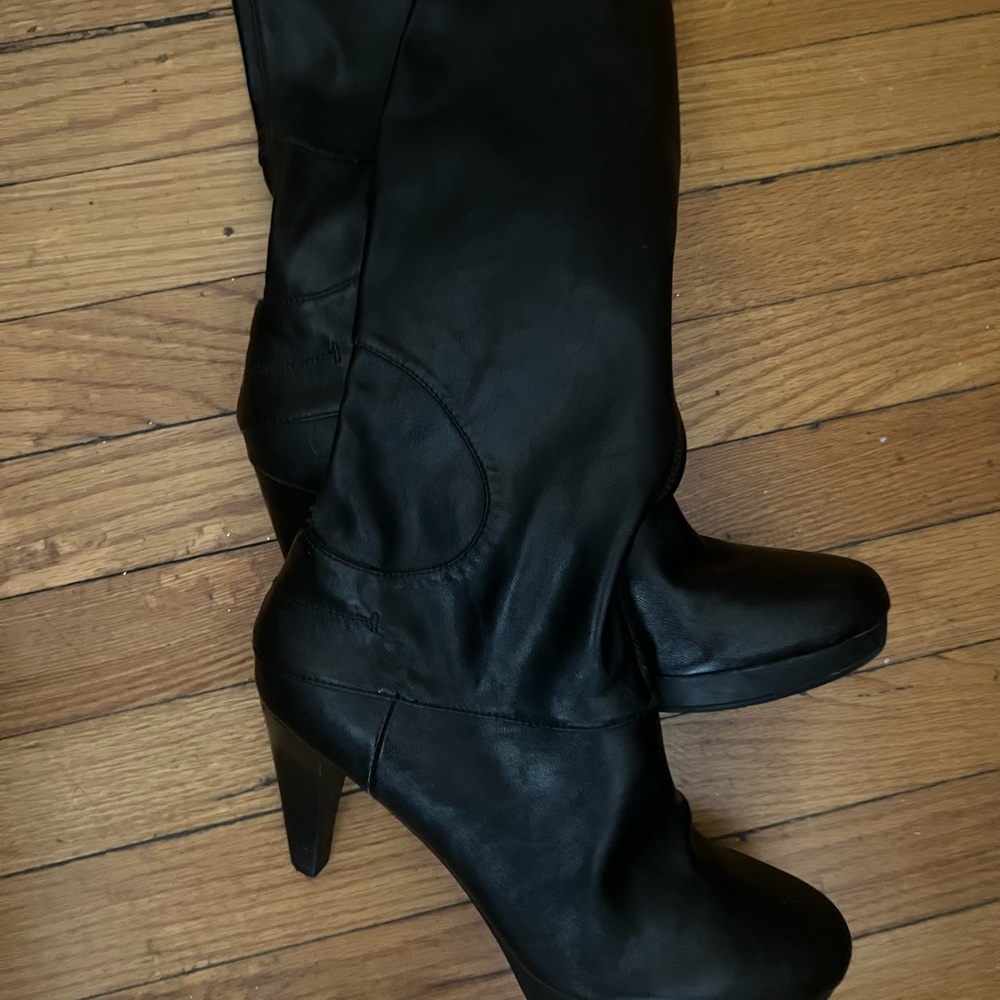 Nine West boots - Picture 1 of 3